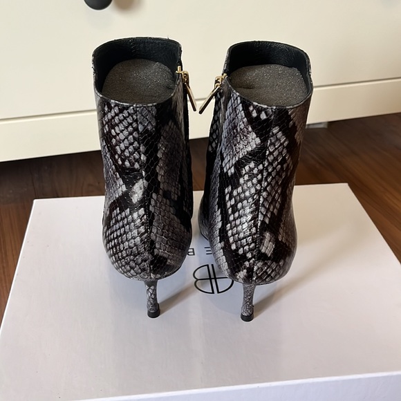 Anine Bing Ava boots in blue python - Picture 4 of 6